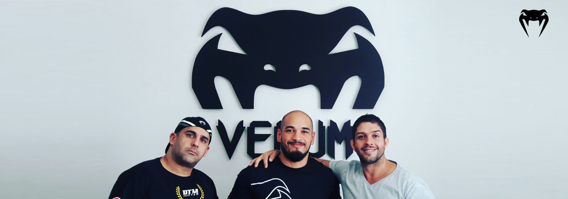 Alexandre Bebezão Machado está com a Venum no One FC