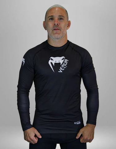 Combo Venum BJJ DARK - Kimono Competidor + Rash Manga Longa por 729,00