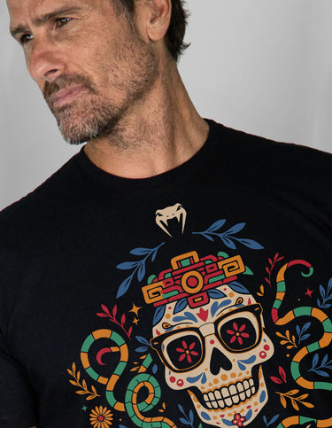 CAMISETA VENUM FIGHTING NERDS NOCHE MEXICANA