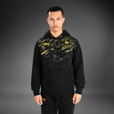 UFC FUSION BY VENUM MEN’S REPLICA PULLOVER HOODIE