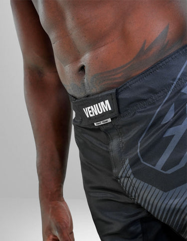 FIGHTSHORT VENUM BLACK BELT EVO