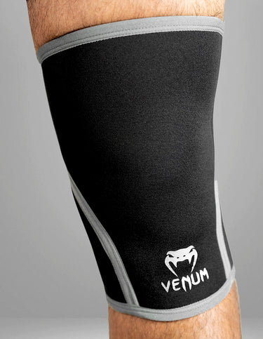 Joelheira Neoprene Venum Pro Dark