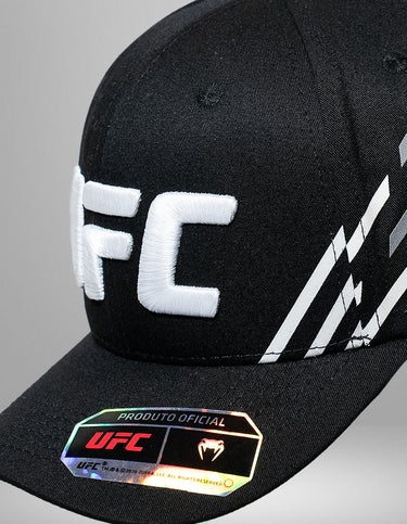 UFC ADRENALINE BY VENUM AUTHENTIC FIGHT NIGHT BASEBALL BONÉ 2.0 PRETO